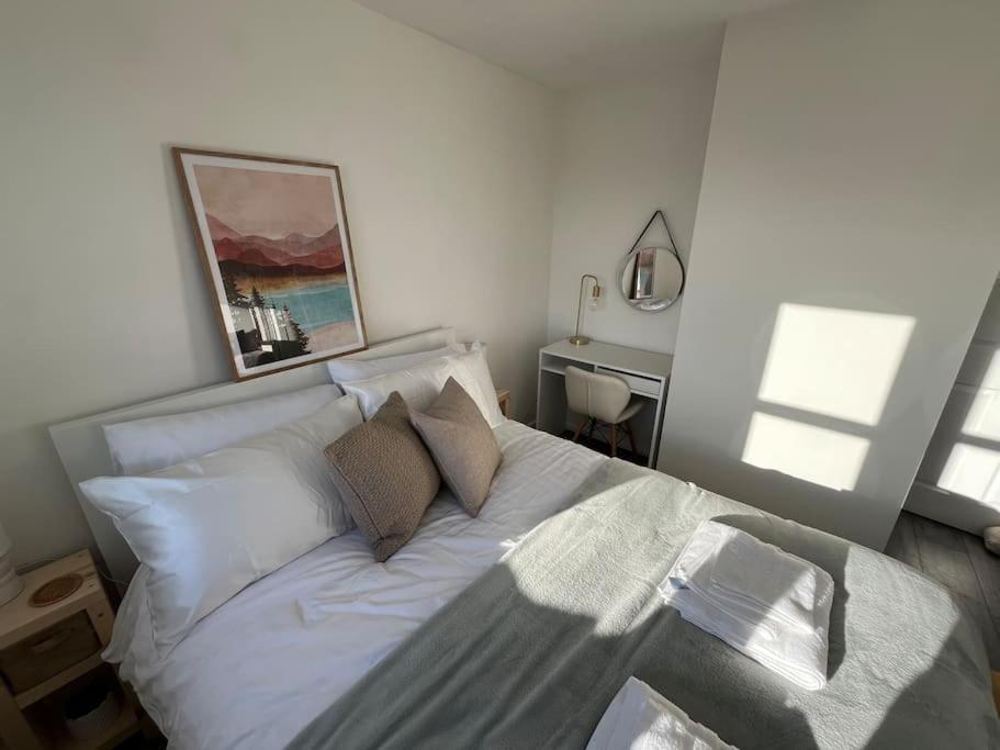 Entire Cosy In Marina Liverpool